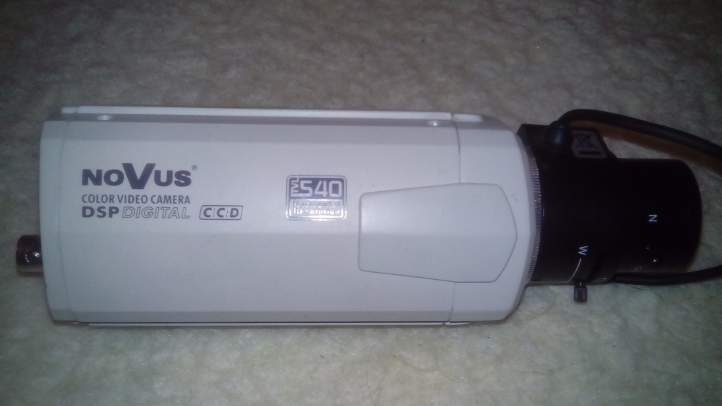 Kamera CCD Novus model: NVC-hc530 z obiektywem