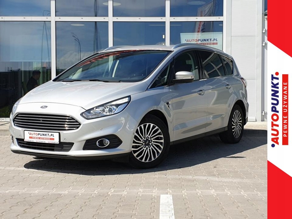 FORD S-Max TITANIUM