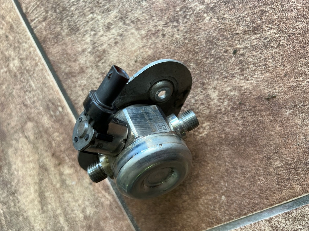 POMPA PALIWA BMW B48 F20 F30 G30 7642466