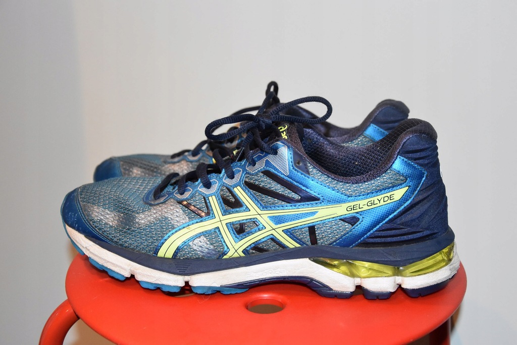 best women's running shoes for cross country racing