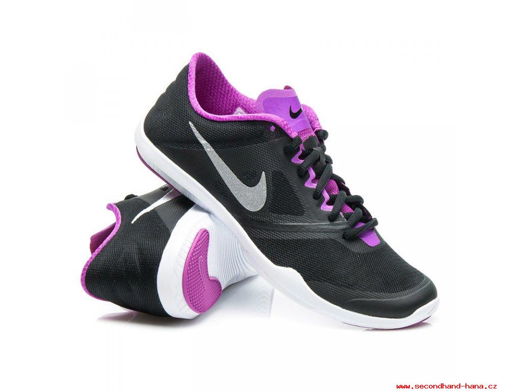 nike wmns studio trainer 2