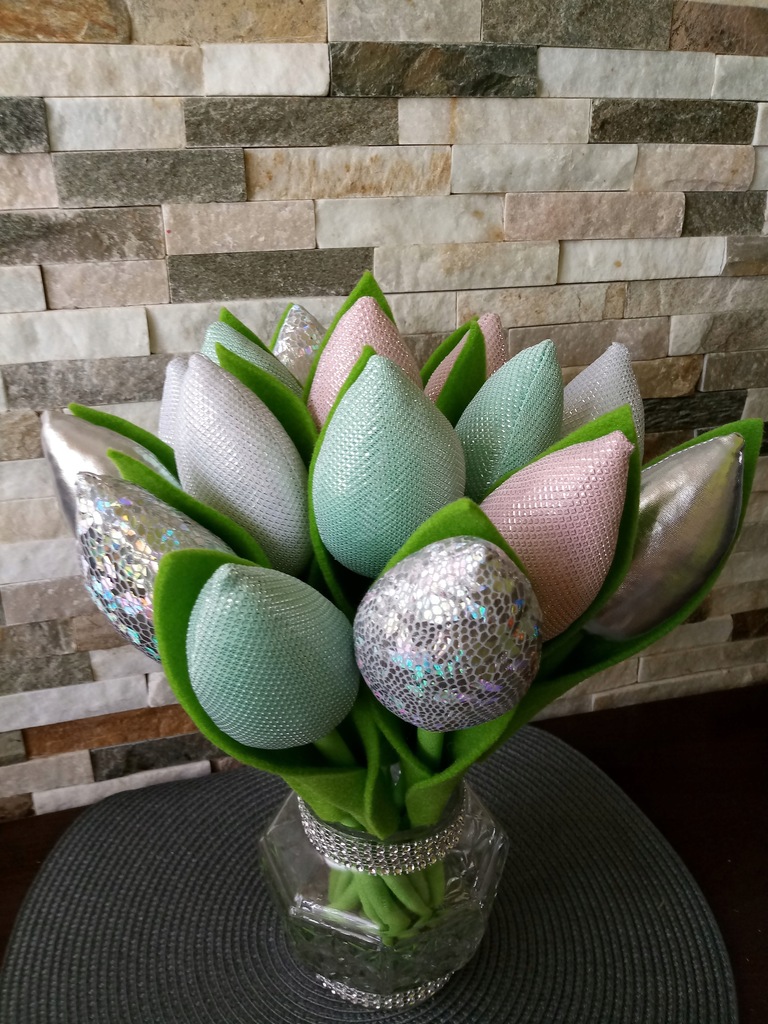 Tulipany szyte BUKIET 15szt pastelowy srebro