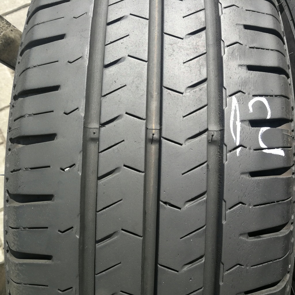 215/70R15C NEXEN ROADIAN CT8