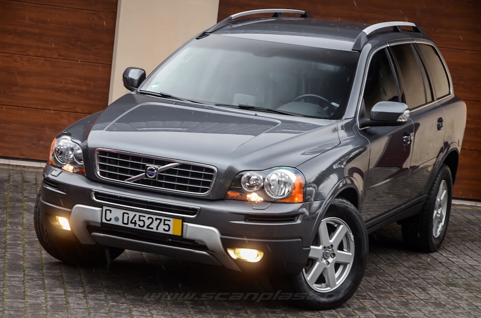 VOLVO XC90 2.4d D5 190 4X4 NAVI SKÓRY 7os FULL VIP