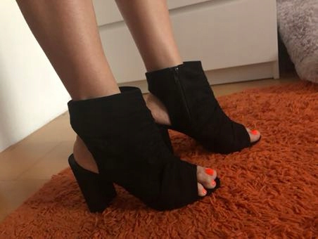 Nowe czarne sandały na słupku new look 39