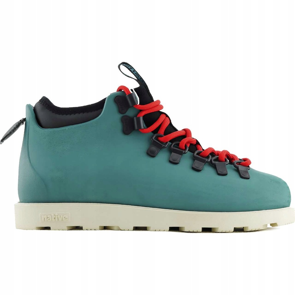 Индейцы сиу картина. Индейский мальчик. Музей индейцев в манаусе. Индейцы кроу апсарока. Лаврентийские ирокезы.