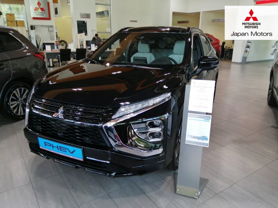 MITSUBISHI Eclipse Cross Instyle Plus 2,4 HYBRYDA