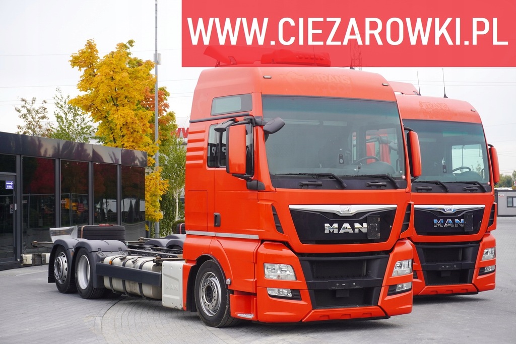 MAN TGX 26.440 E6 6x2 Low deck MEGA