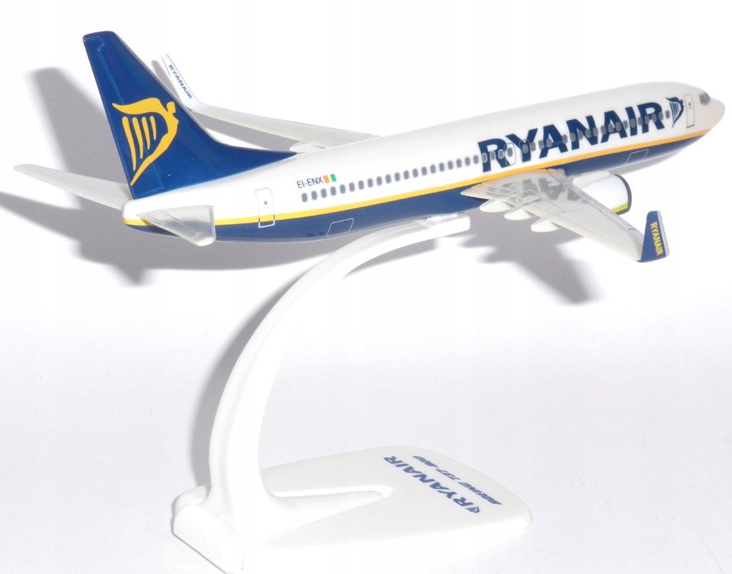 Купить Модель самолета Boeing 737-800 Ryanair в масштабе 1:200.: отзывы, фото, характеристики в интерне-магазине Aredi.ru