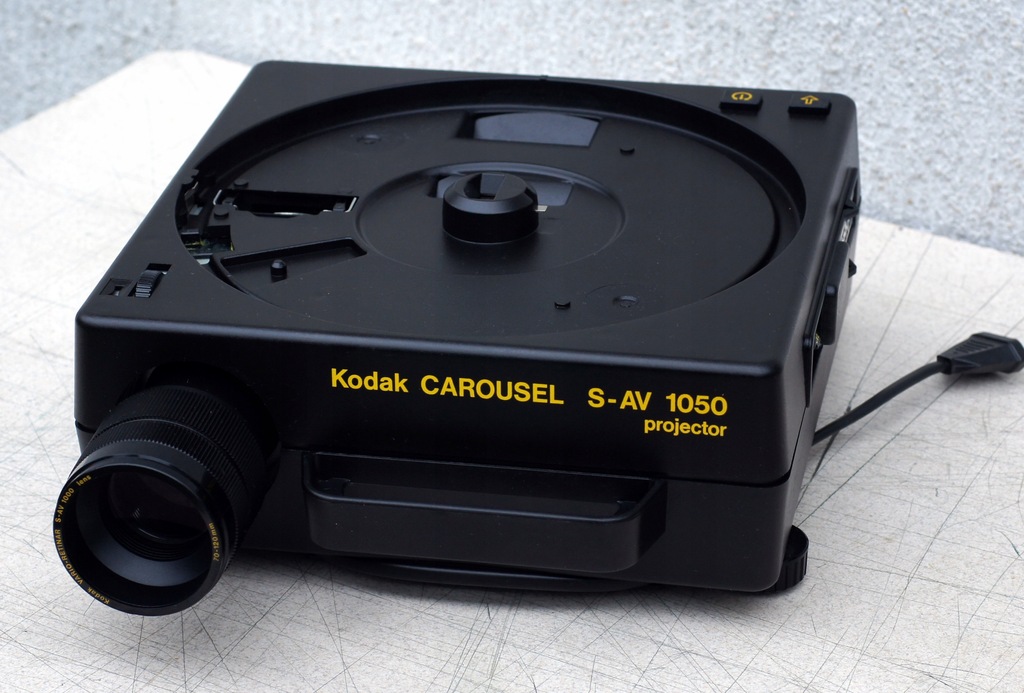 Купить KODAK CAROUSEL S-AV 1050 ZOOM 250W + ЖУРНАЛЫ: отзывы, фото, характеристики в интерне-магазине Aredi.ru