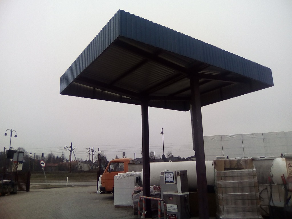 Wiata zadaszenie stacji LPG paliw dach h=4,20m