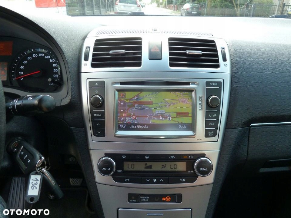 Toyota Avensis *NAVI PO POLSKU+DVD+KAMERA COFANIA