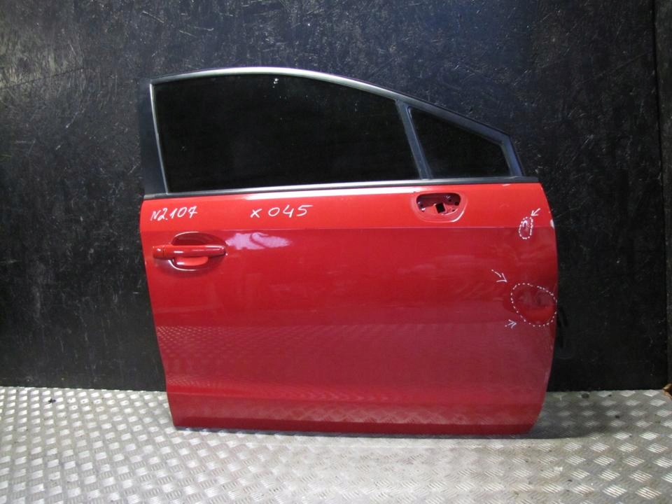 Drzwi Subaru WRX sedan 2017 z przodu po prawej