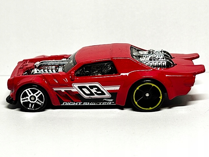 HOT WHEELS-NIGHT SHIFTER Z 2015 ROKU (10)
