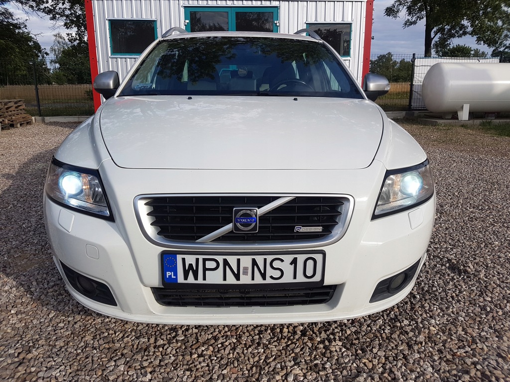 BIAŁE__ VOLVO __ V50 __ RDESIGN_ ZOBACZ JE 7868593071