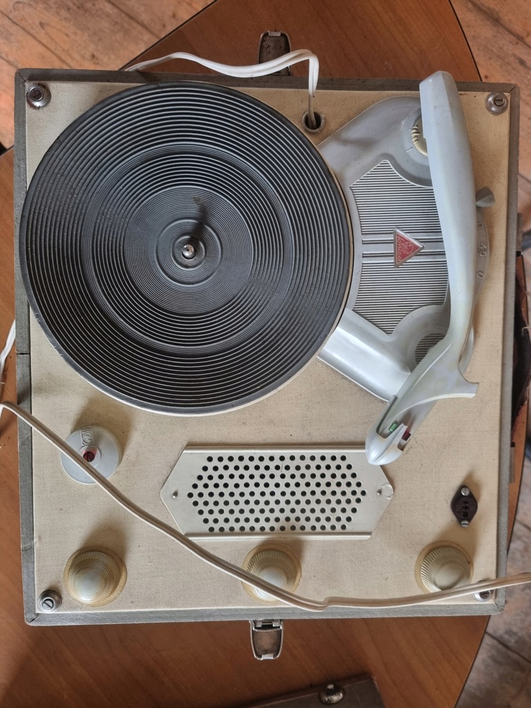 Gramofon BAMBINO Typ WG 252 kultowy,pierwsza seria 01 rok produkcji 1968