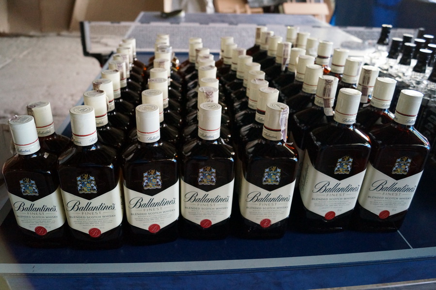 70 Lik Jack Daniels Migros FiyatÄ± Puste Butelki Po BALLANTINES