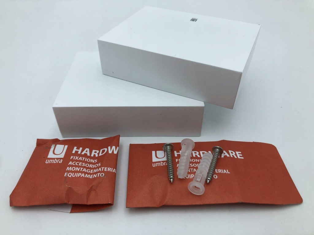 PÓŁKI ŚCIENNE UMBRA SHOWCASE BIAŁE