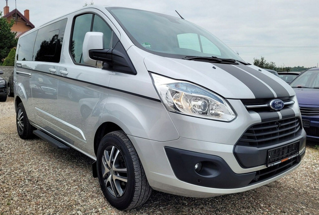 Ford Tourneo Custom 2.2 TDCi 125KM - Long - Klimat