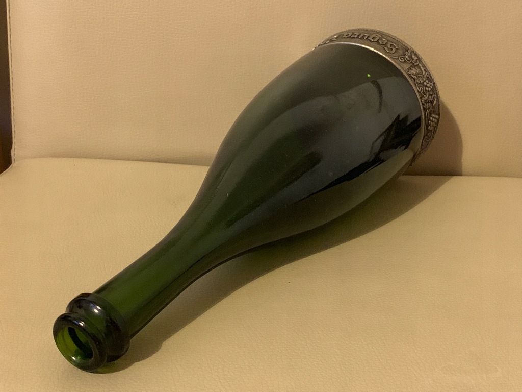 Купить Segura Viudas – очень интересная винная бутылка.: отзывы, фото, характеристики в интерне-магазине Aredi.ru