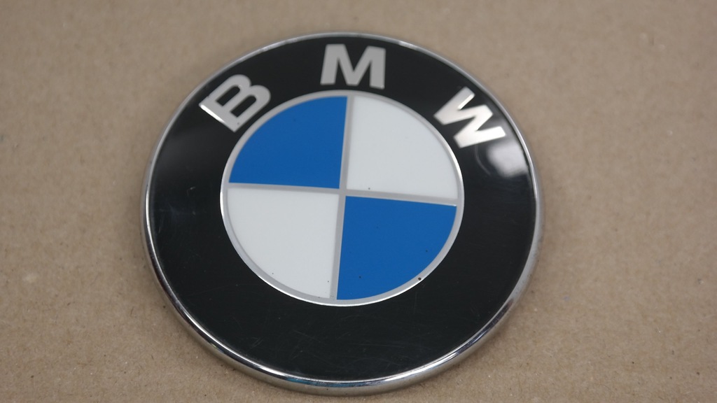 Emblemat znaczek klapa tył BMW e90 f30 f33 f80
