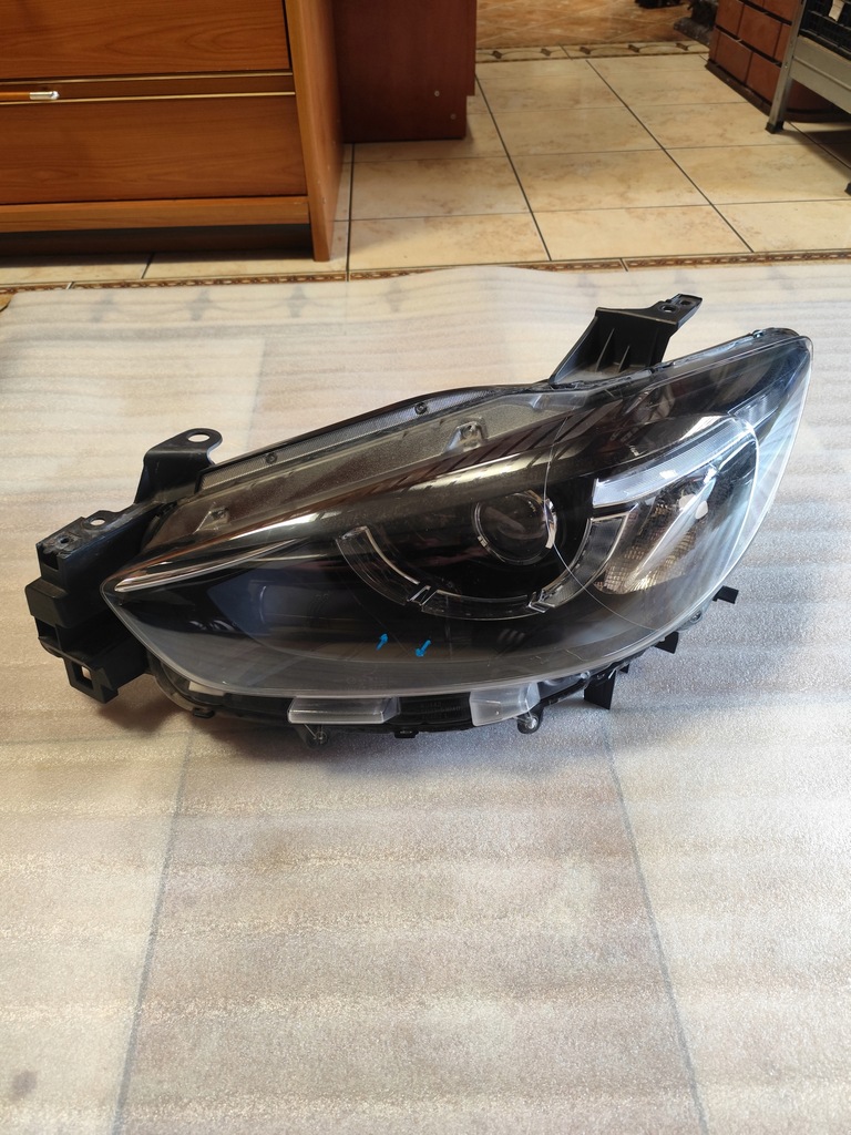 REFLEKTOR LEWY MAZDA CX5 2012-2017 ROK NR ORYGINAŁU K031-51040