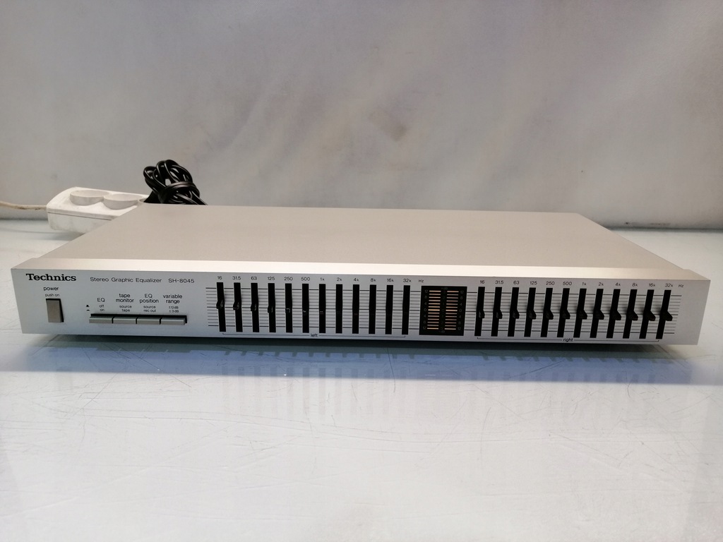 KOREKTOR TECHNICS SH-8045