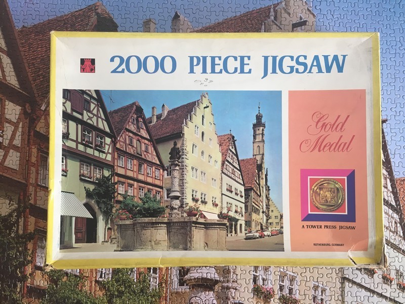 Puzzle 2000 elementów  Gold Medal 1970 paczkomat