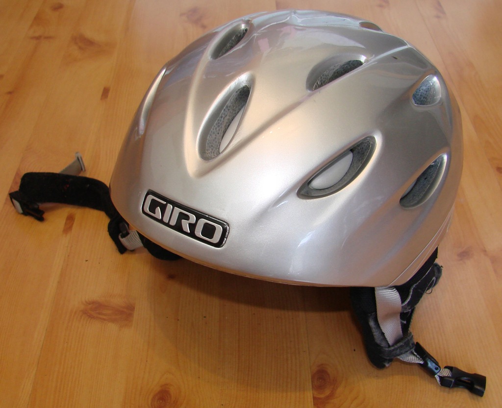 GIRO - KASK NARCIARSKI rozm. M / 55,5-59 cm