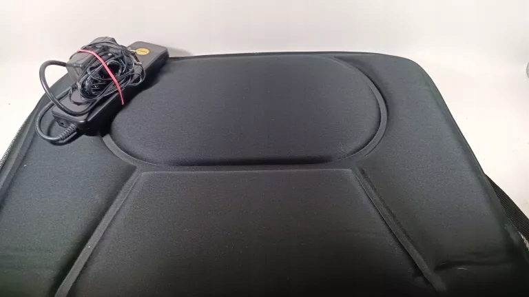 MASAŻER WYSZCZUPLAJĄCY DO CIAŁA CELLULITU UJĘDRNIAJĄCY 4w1 ANTYCELLULITOWY