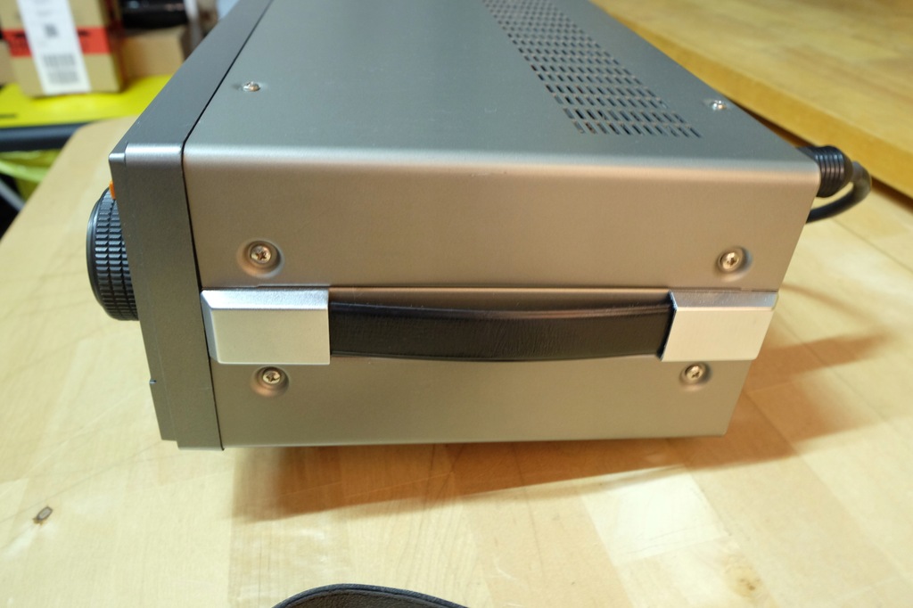 Kenwood レシーバー　R-2000 RigPix Database - Kenwood/Trio - R-2000