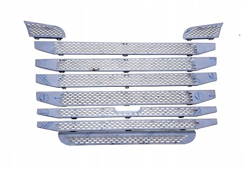 SCANIA R 13-18 STREAMLINE GRILL NIERDZEWNY CHROM