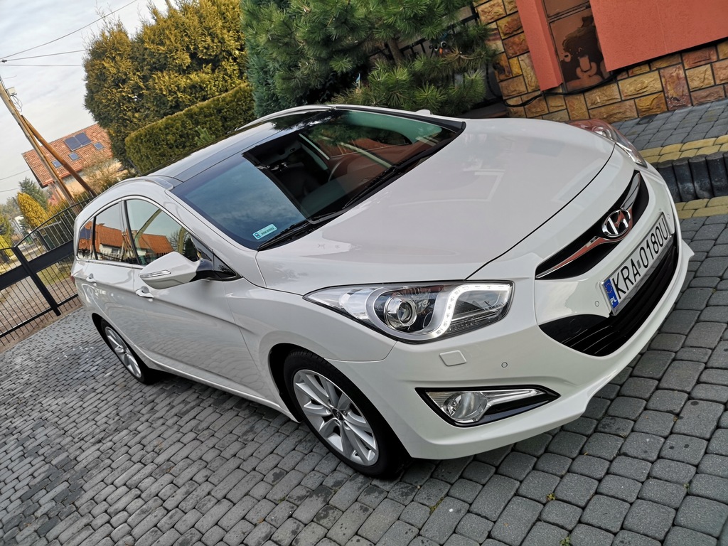 Купить HYUNDAI i40 1.7 CRDi — 135 л.с.! ПРЕМИУМ! АСО.СЕРВ: отзывы, фото, характеристики в интерне-магазине Aredi.ru