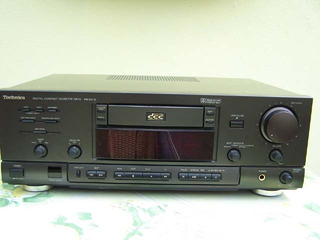 Panasonic コンパクトカセットデッキ DCCデッキ RS-DC10 Panasonic RS-DC10の仕様 パナソニック