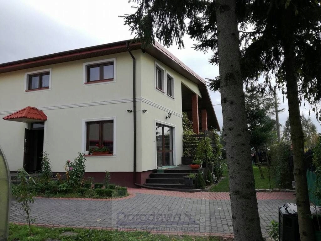 Dom, Tłuszcz, Tłuszcz (gm.), 240 m²