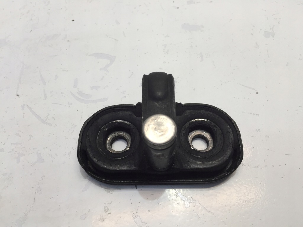 VW GOLF VIII HB RYGIEL KLAPY BAGAŻNIKA 2G6827517A