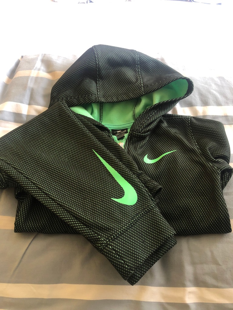 Nike dres dla chłopca rozmiar 104/110