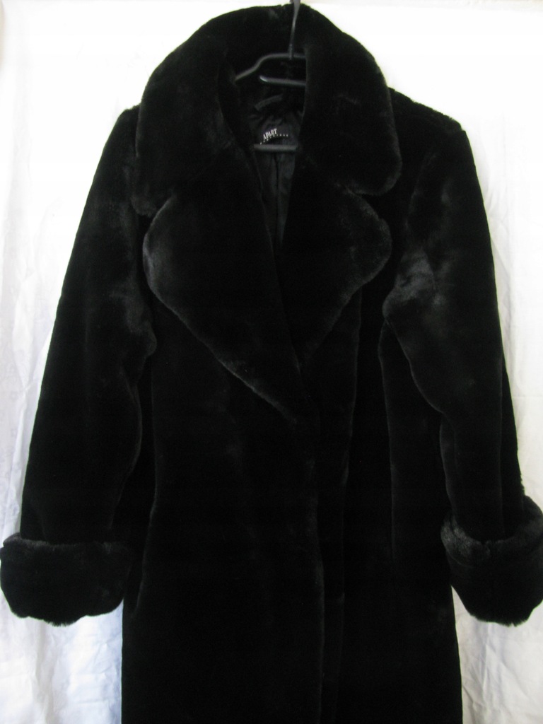 APART IMPRESSIONS modny płaszcz futro r 16