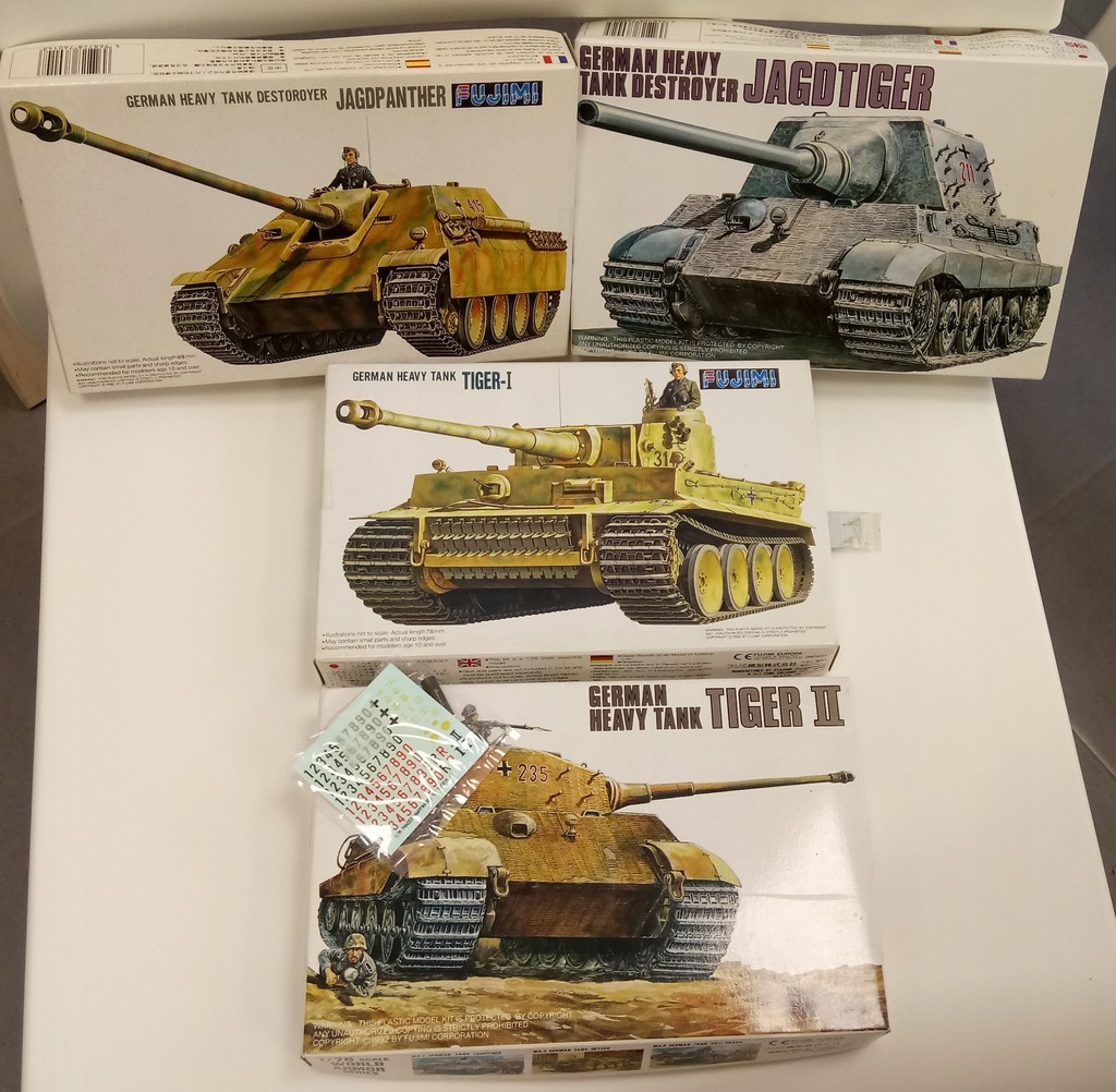 Stare modele czołgów do sklejania by FUJIMI