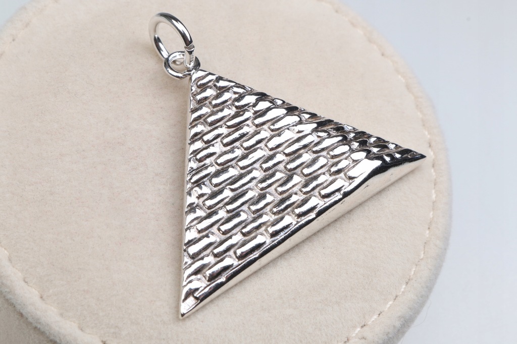 PIRAMIDA okazała srebrna zawieszka ODŚWIEŻONA 10,34 g 7.376