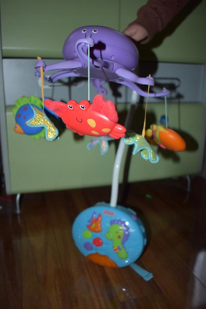 FISHER PRICE Karuzela grająca.