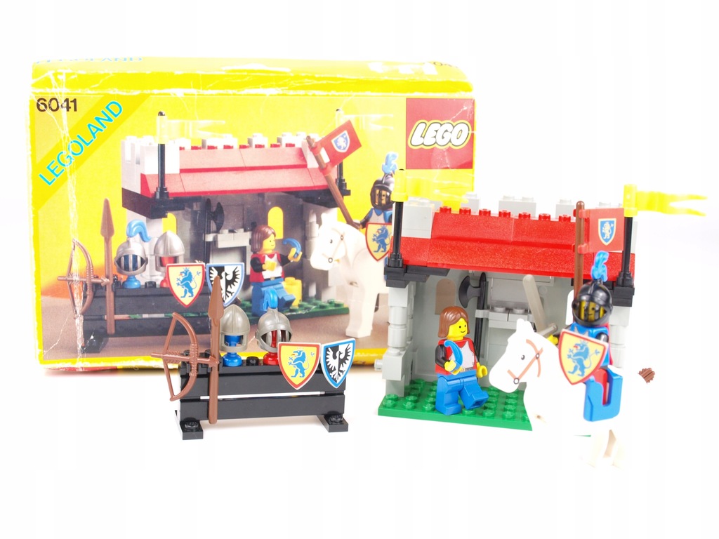 LEGO 6041 Castle - Lion Knights - Armor Shop