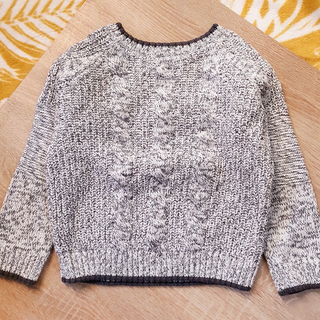 szary sweterek wzór melanż 3-4 lata 104
