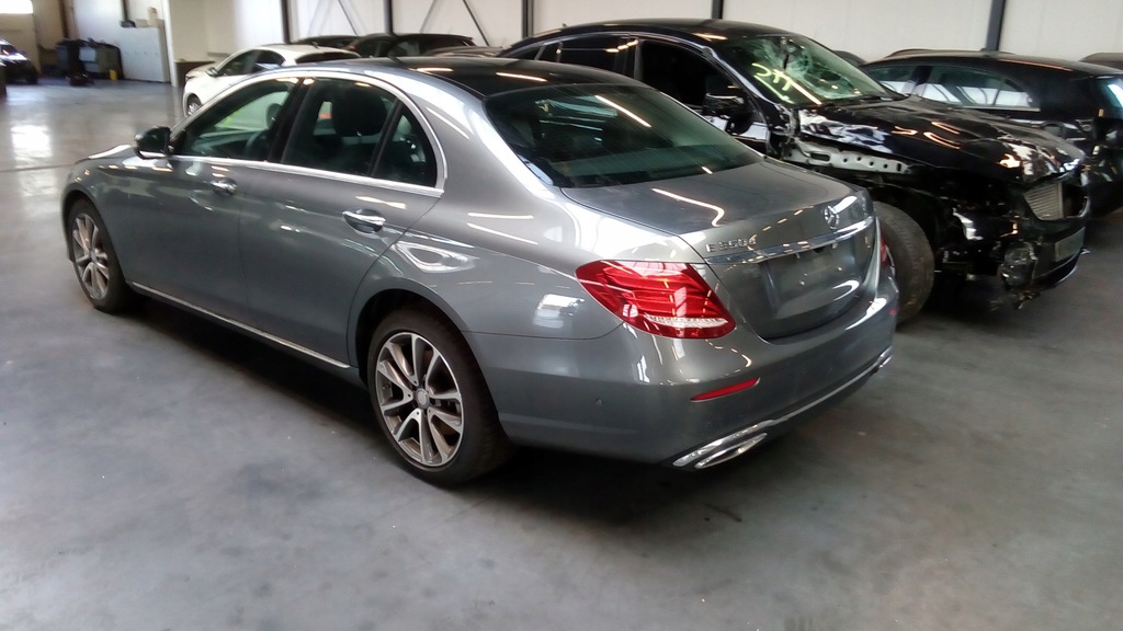 Купить Mercedes E 350d V6 Avangarde Full Pano 9G Бирмейс: отзывы, фото, характеристики в интерне-магазине Aredi.ru