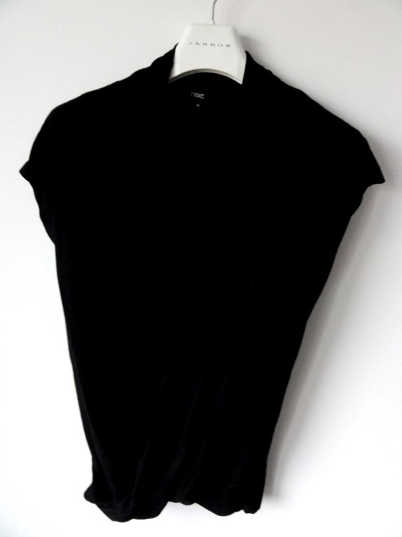 czarna elegancka kopertowa bluzka oversize Next 40