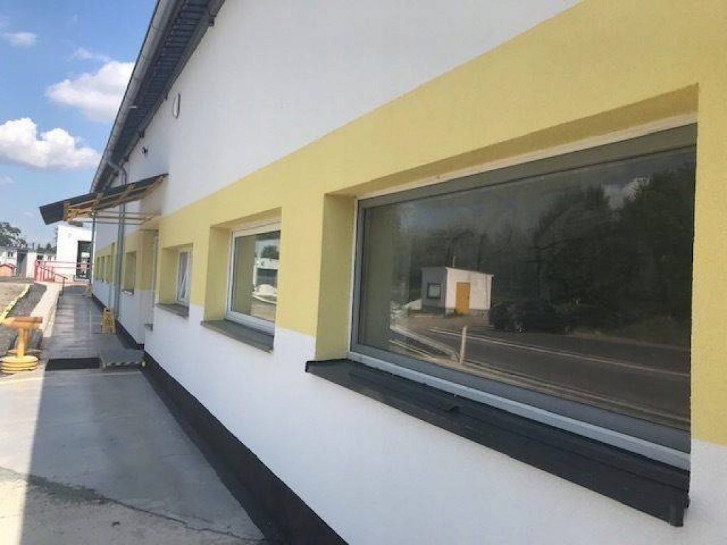 Magazyny i hale, Rzeplin, Żórawina (gm.), 125 m²