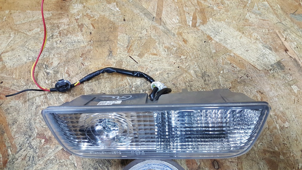 LAMPA TYLNA COFANIA PRZECIWMGIELNA SUZUKI VITARA 3