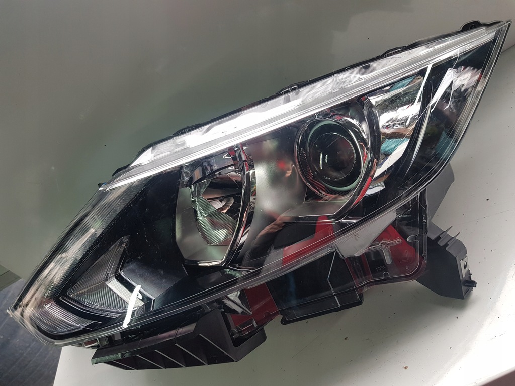 Reflektor, lampa lewy Nissan Qashqai J11 - 11808351076 - oficjalne ...