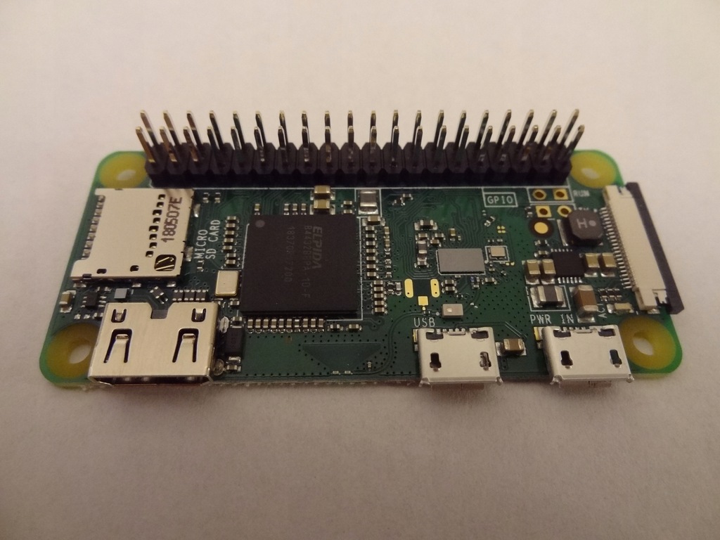 Raspberry Pi Zero WH 512MB RAM WiFi + BT 4.1