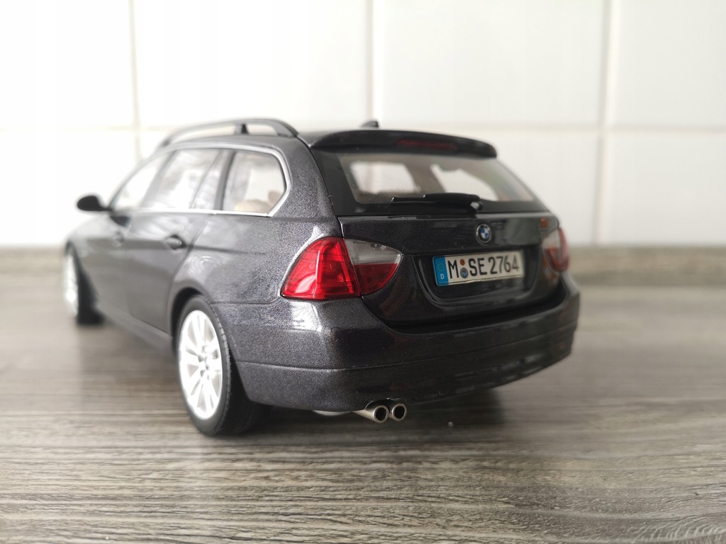 118 BMW 3ER 3 SERII E91 KOMBI (GRAFITOWY) KYOSHO